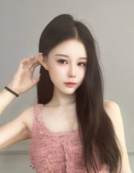 肤白大奶后入翘臀