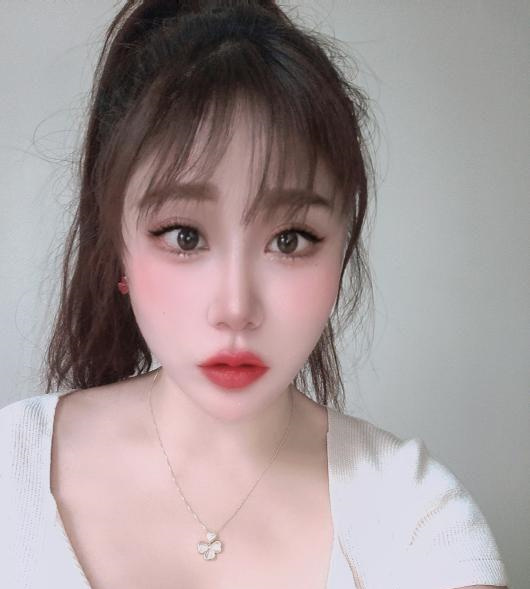 虹口年轻妹子