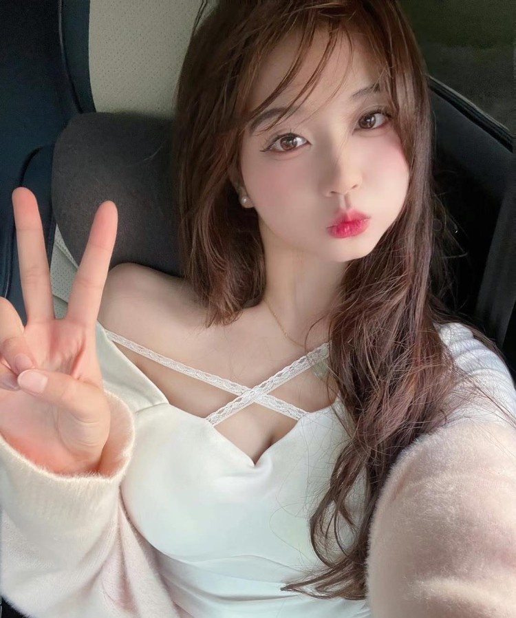 南昌00后丰满小姐姐