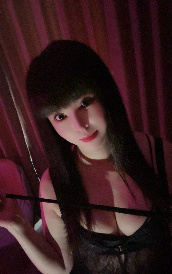 秦淮童颜巨乳