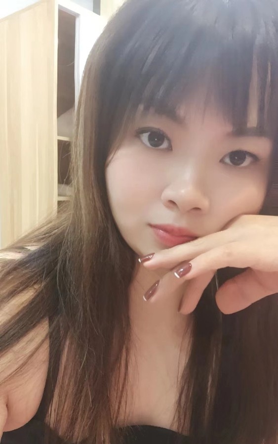 可舌吻小娜娜