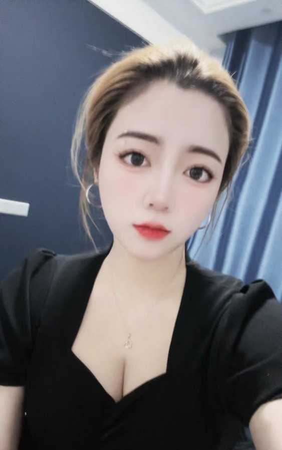 颜值系微胖小姐姐