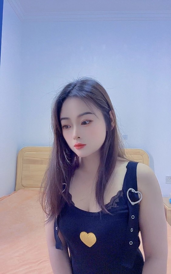 秦淮白嫩小嫩妹