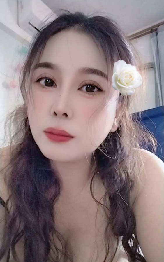 莉莉