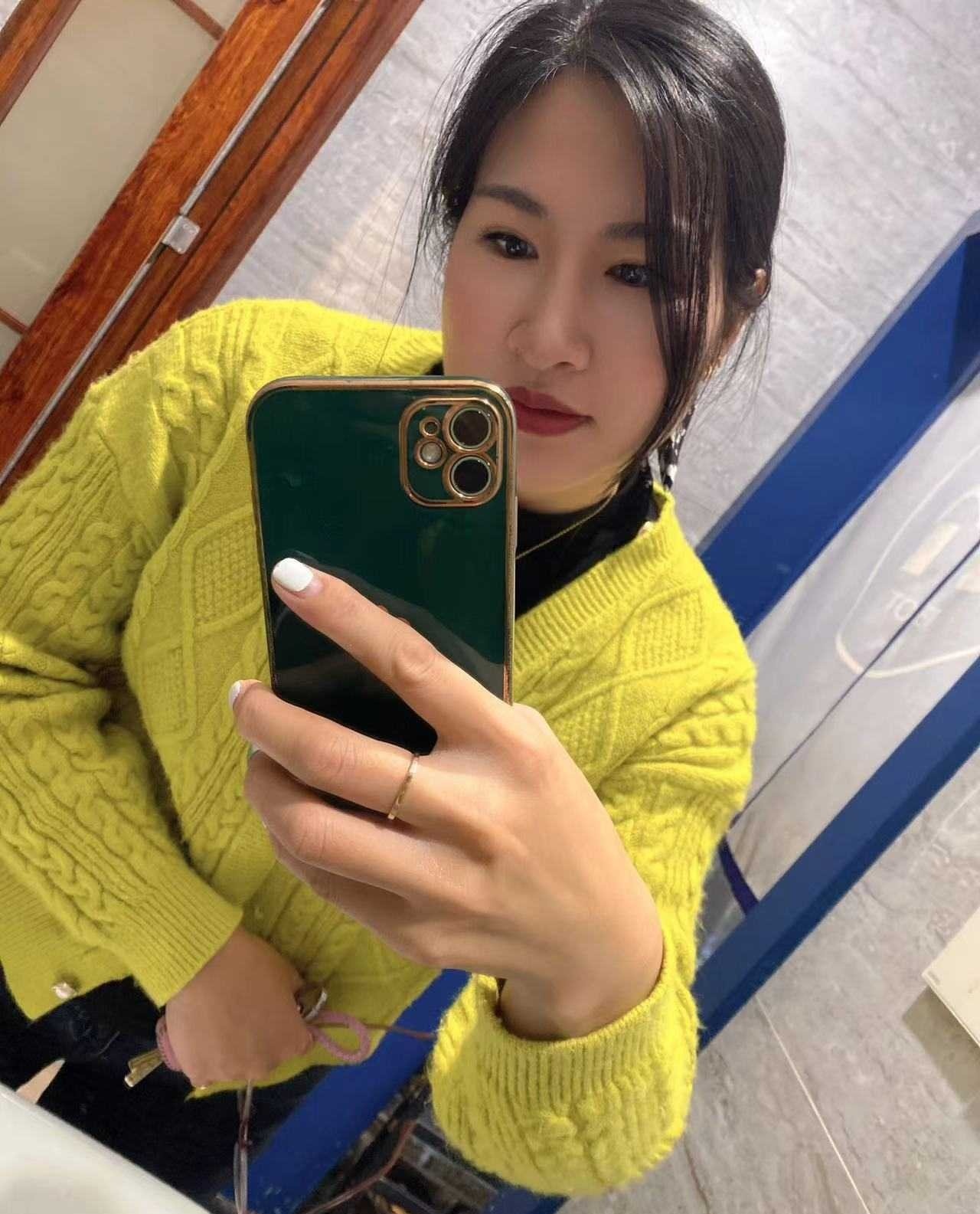 胸大屁股大姐姐