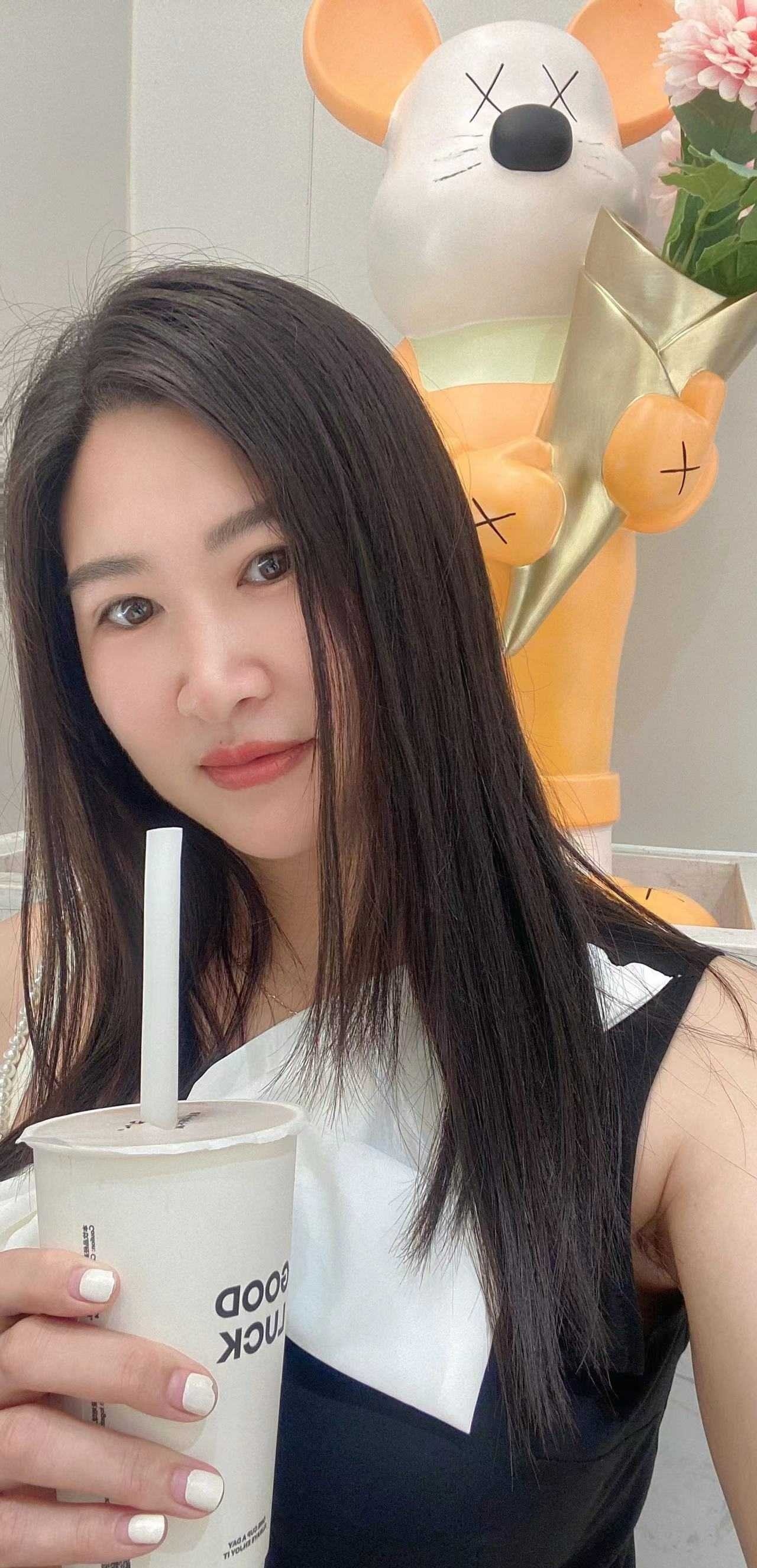 胸大屁股大姐姐