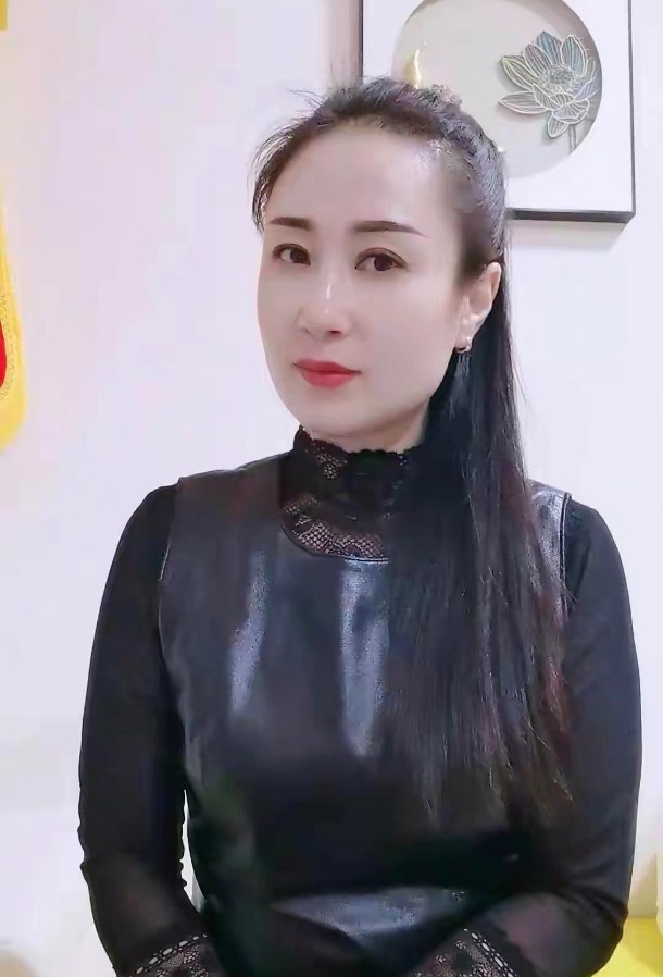 大战黑丝少妇