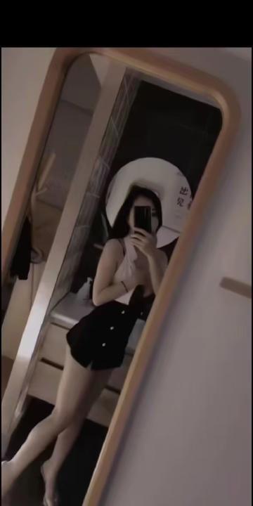 南山大冲小甜妹