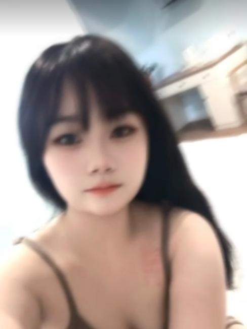 经开雪雪