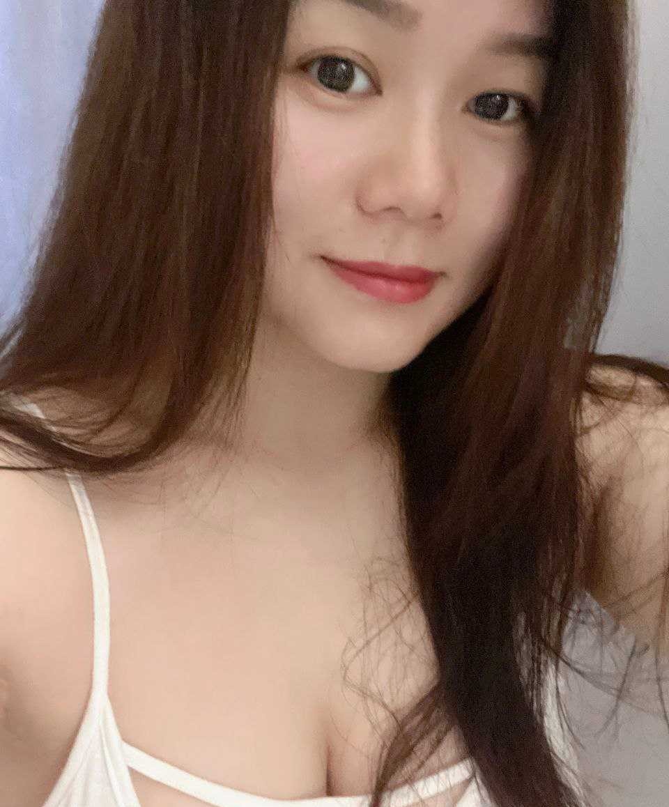 天然大奶情趣老师