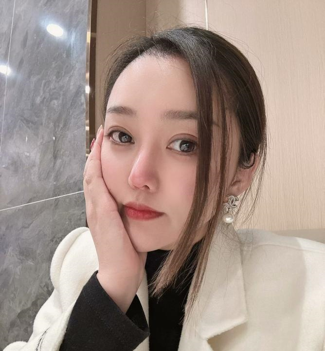 鼓楼中项小姐姐