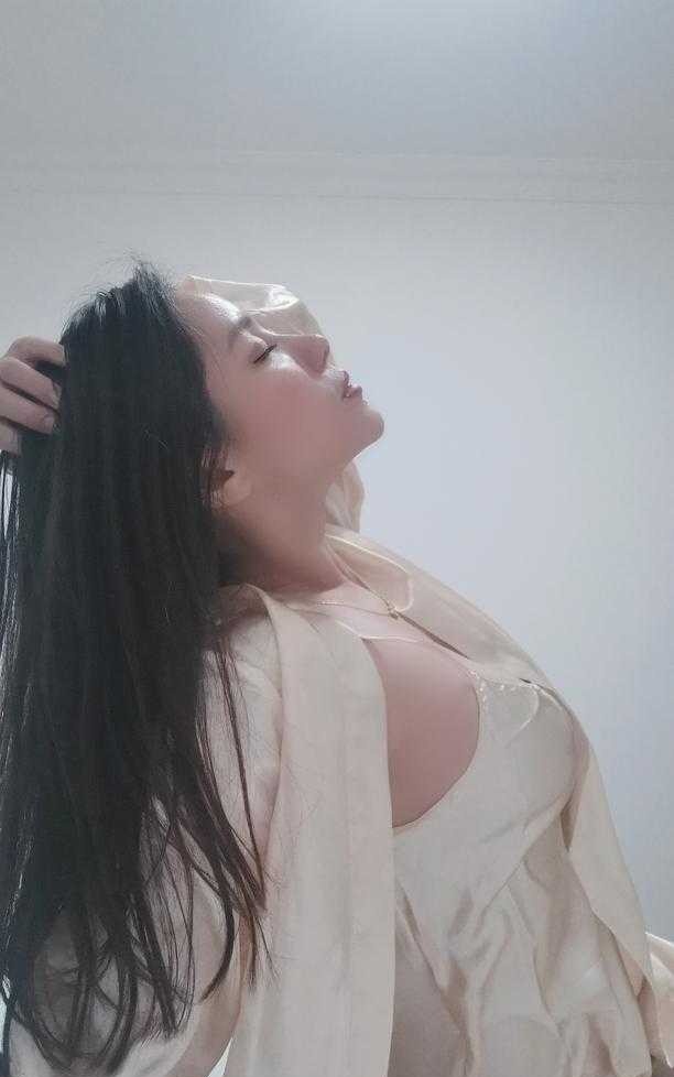 情趣苗条大熊老师