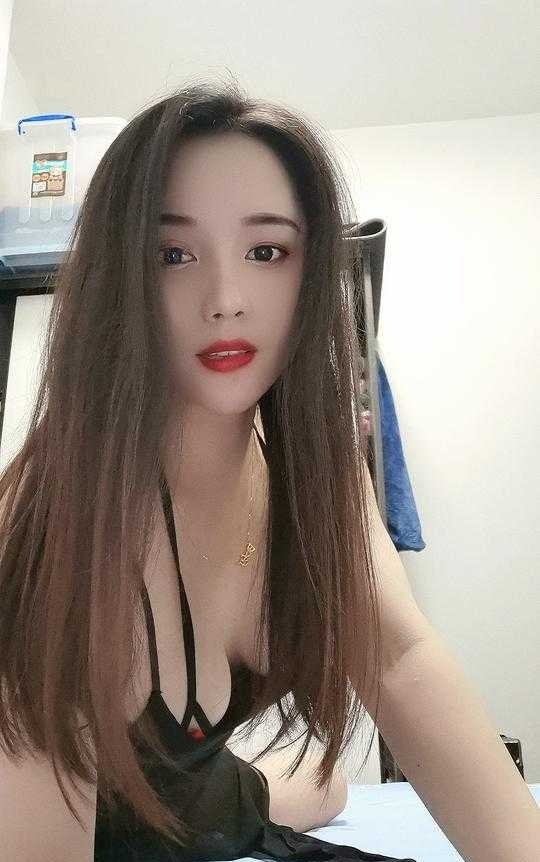 情趣苗条大熊老师