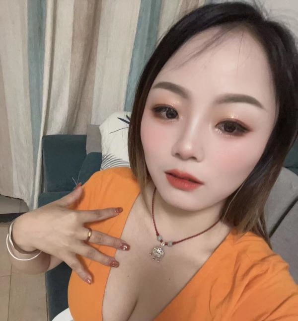 温柔女友型小妹