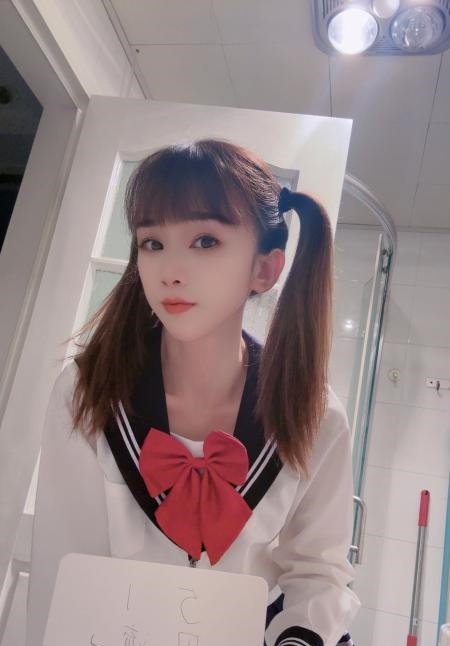汉口双马尾JK妹子