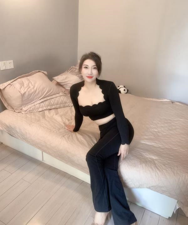 城西大胸少妇
