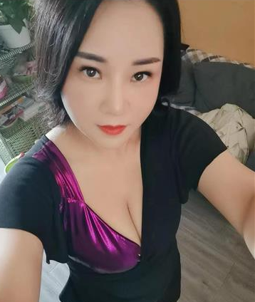 高冷闷骚女