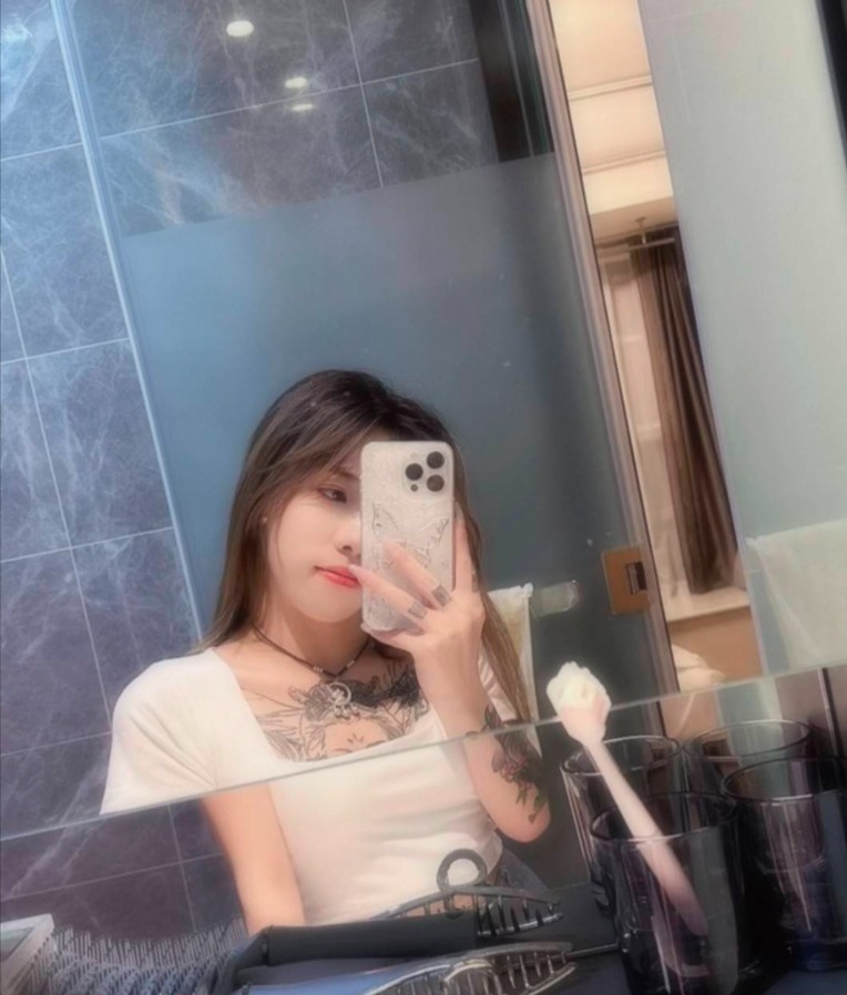 成都符文嫩妹
