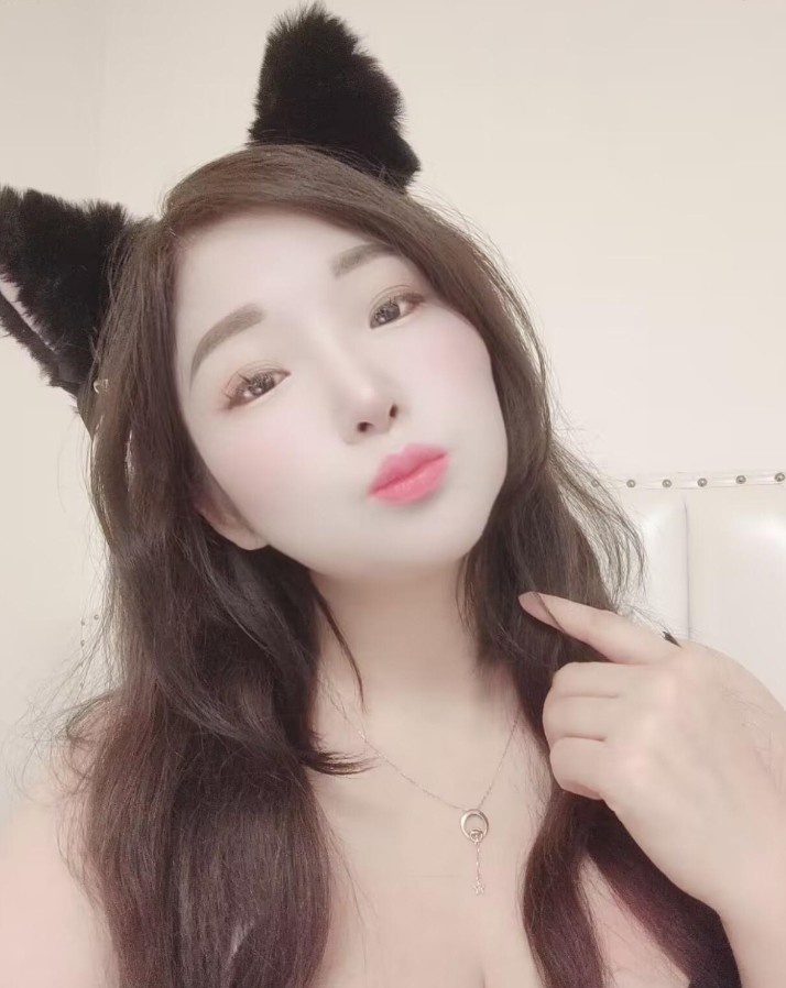 罗湖大灯妹妹