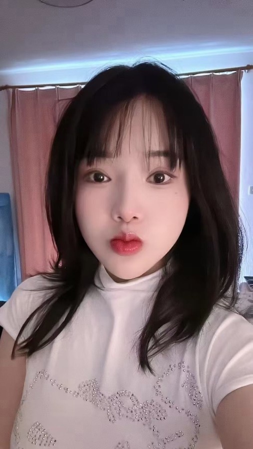 闵行可爱大胸小妹