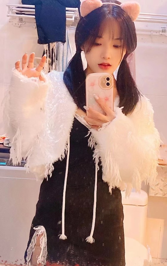 闵行可爱大胸小妹