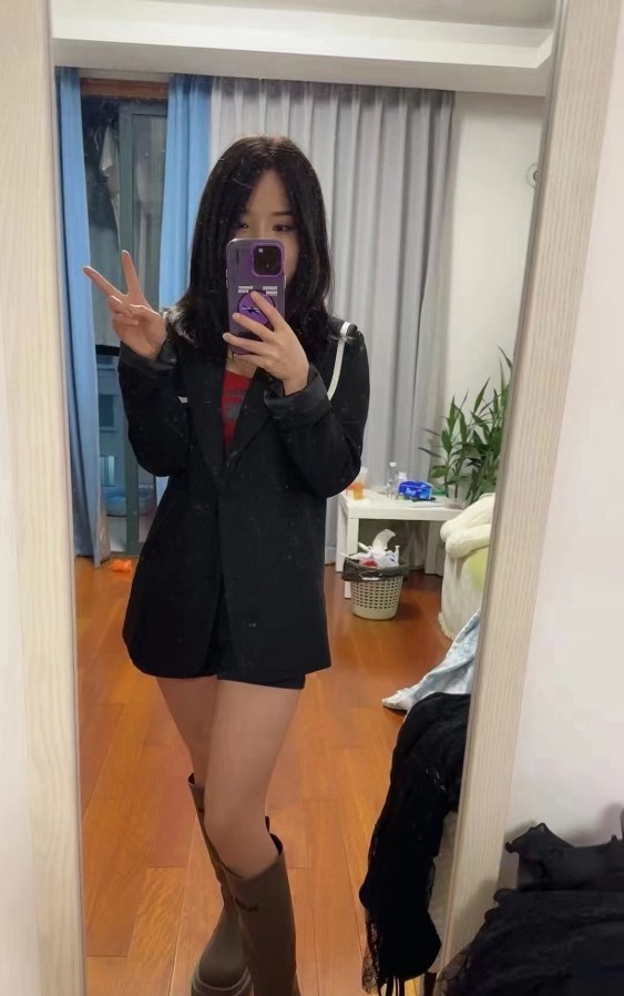 闵行可爱大胸小妹