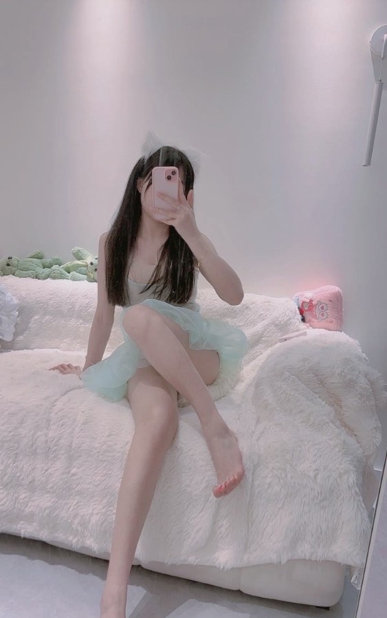 身材好的年轻小妹妹