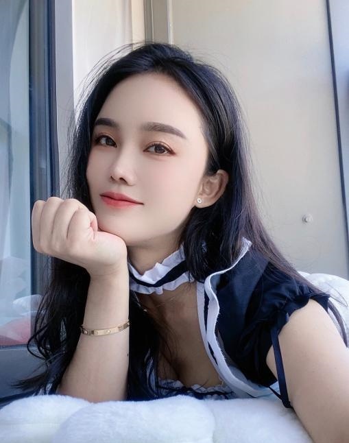 罗湖高挑倾城