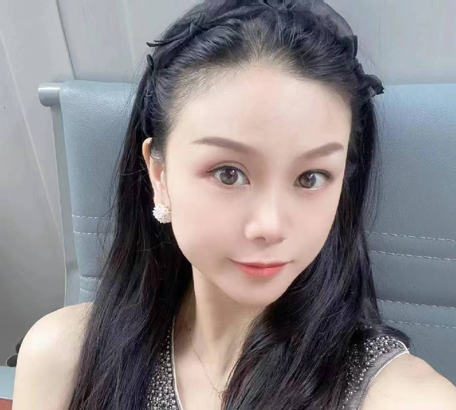 静安区娇小妹子