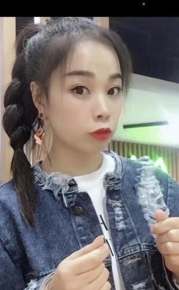 白云服务系少妇