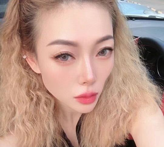 郑州金发美女