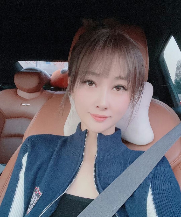 上城区的妮妮小姐姐