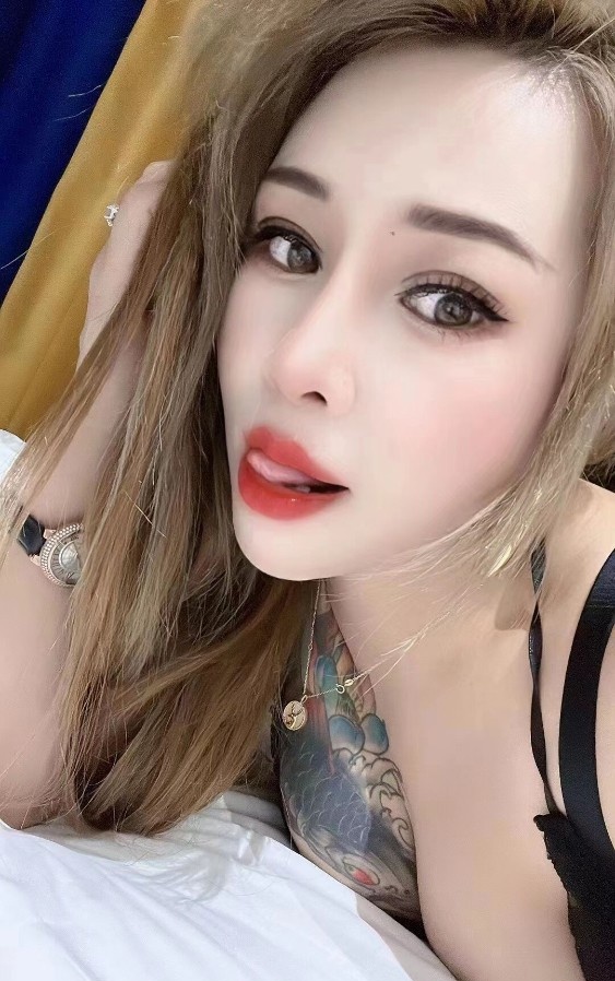 汉峪金谷身材火辣少妇