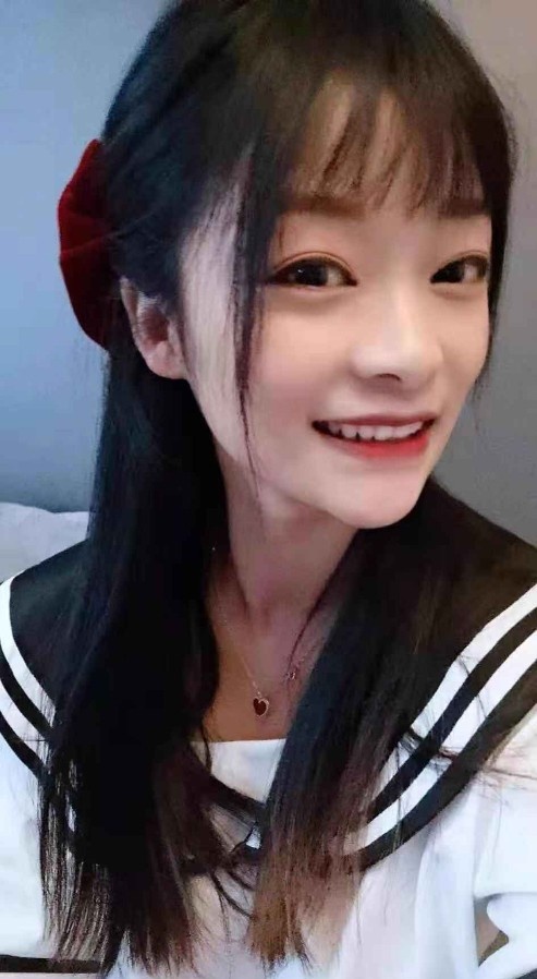 三刷鼓楼美女小乖