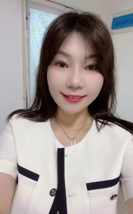 越秀爆乳少妇梦梦