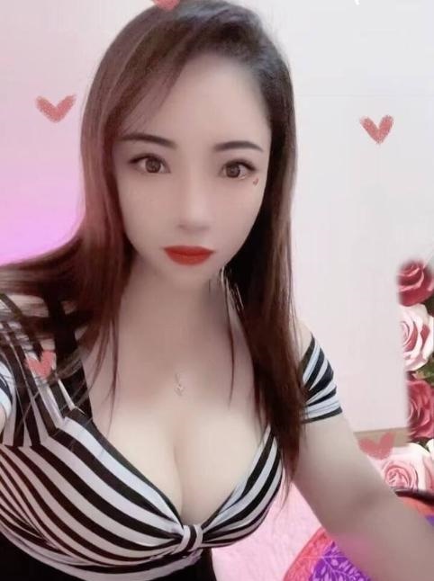 鼓楼D奶小夏