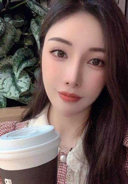 性感大奶selina