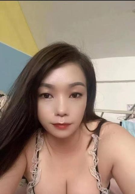 坪山肥臀大胸少妇