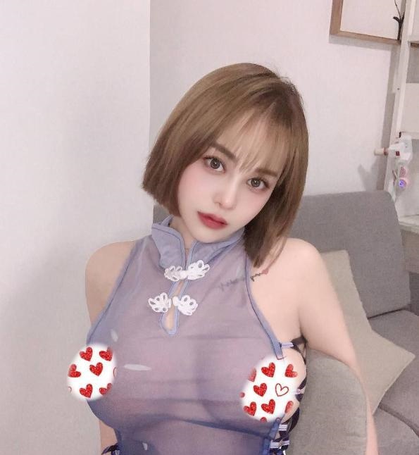 大胸风骚冰淇淋