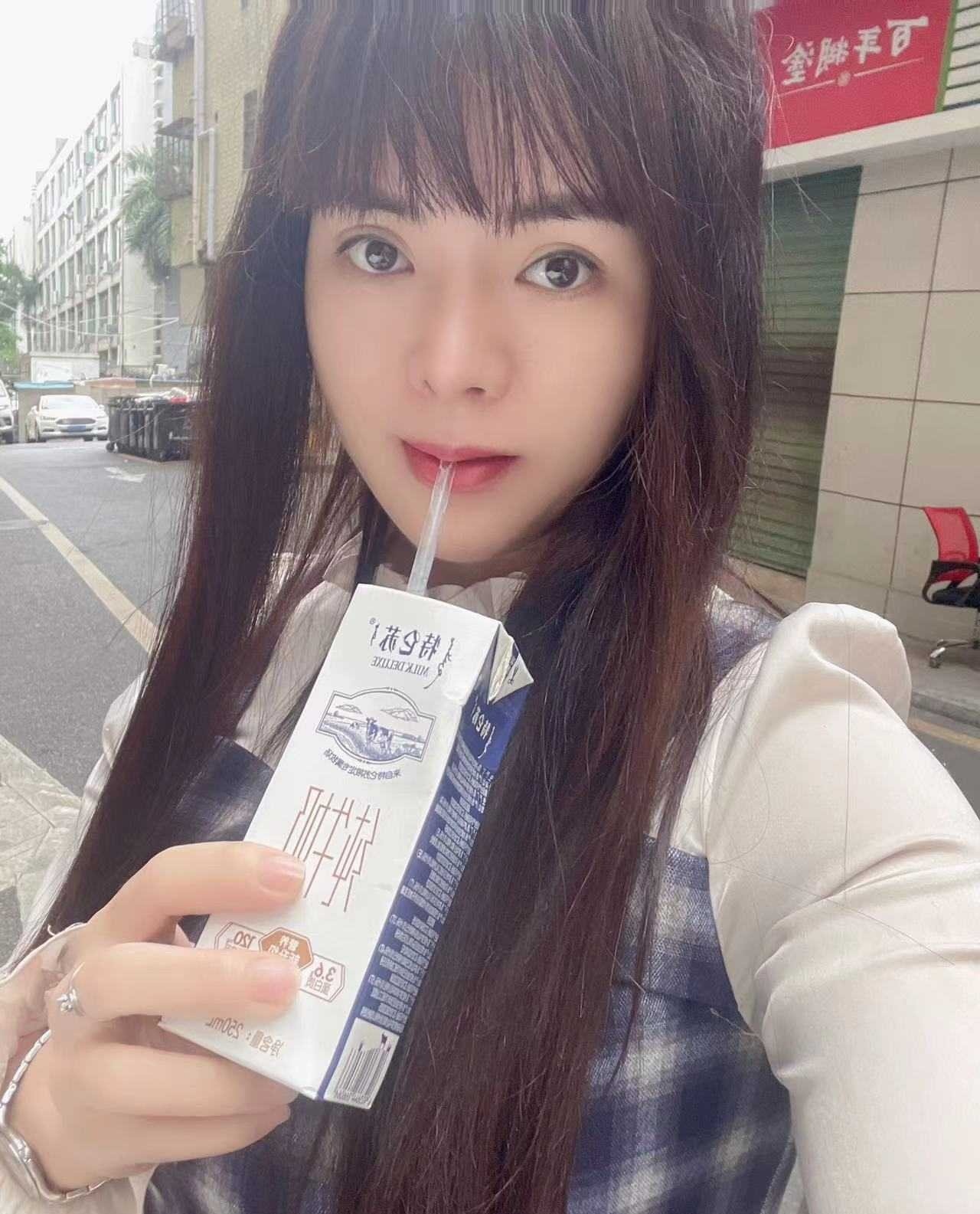 肥臀服务型思思