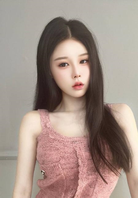 腰细腿长后入馨儿