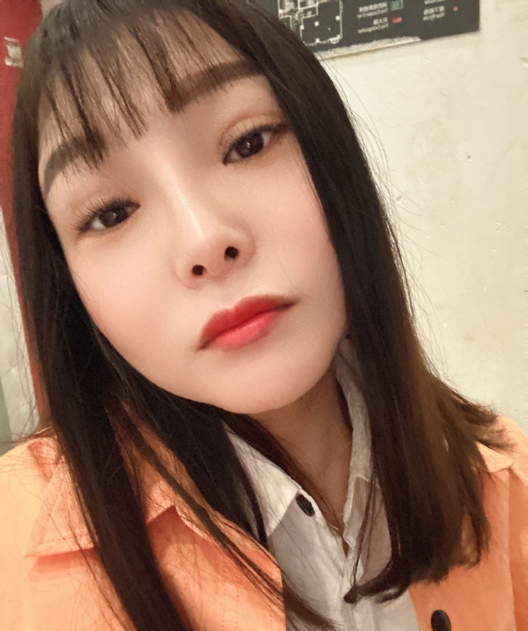 服务系的御姐型