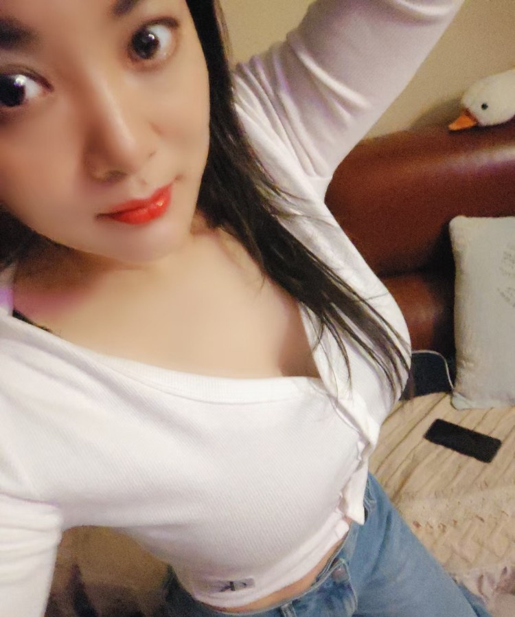 同德大胸姐姐