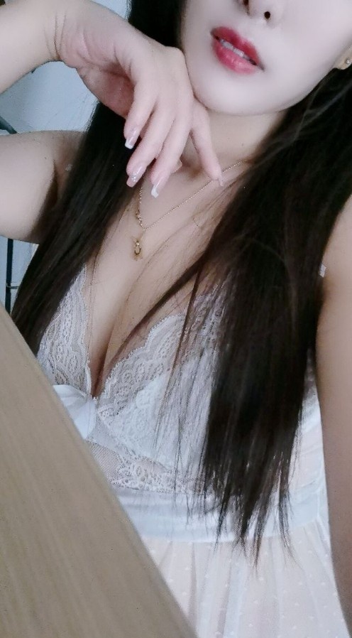 新人小七月