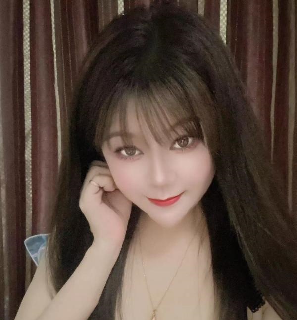 大奶妹子霞霞