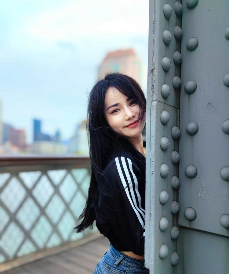 天眼附近  白月光妹子（多少人心中的年轻时代白月光）