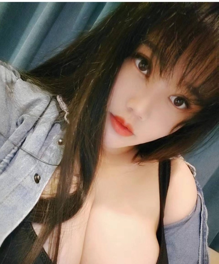 园区巨乳妹妹