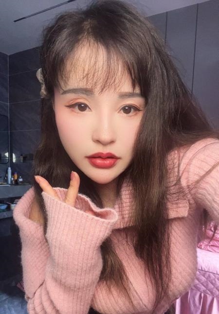 E奶少妇杨洋