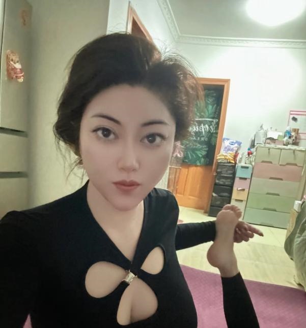 大奶李包子