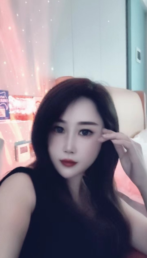 风骚少妇，屁股很大，胸也大，毒龙很舒服，服务类的，性价比高